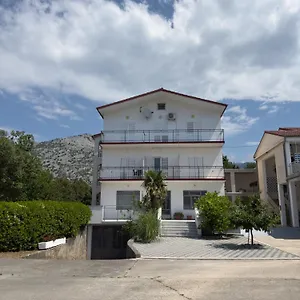 Aparthotel Mm, Starigrad Paklenica